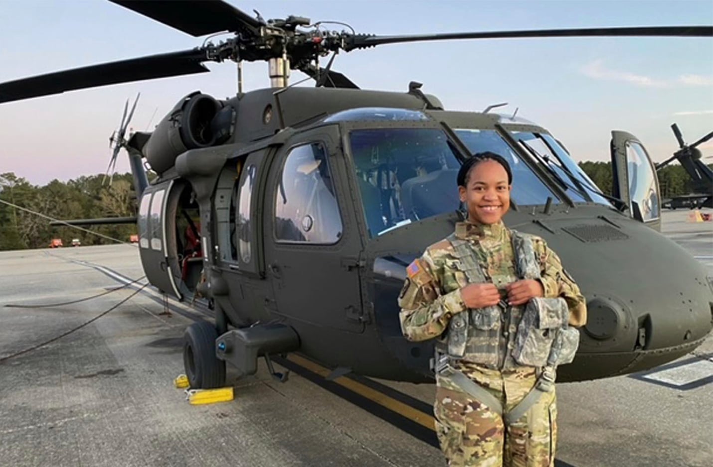 Guard soldiers deploying